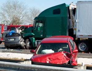 January 2008 florida auto accident involving 2008 mercedes #6