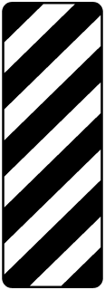 White/Black Right Delineator Panel