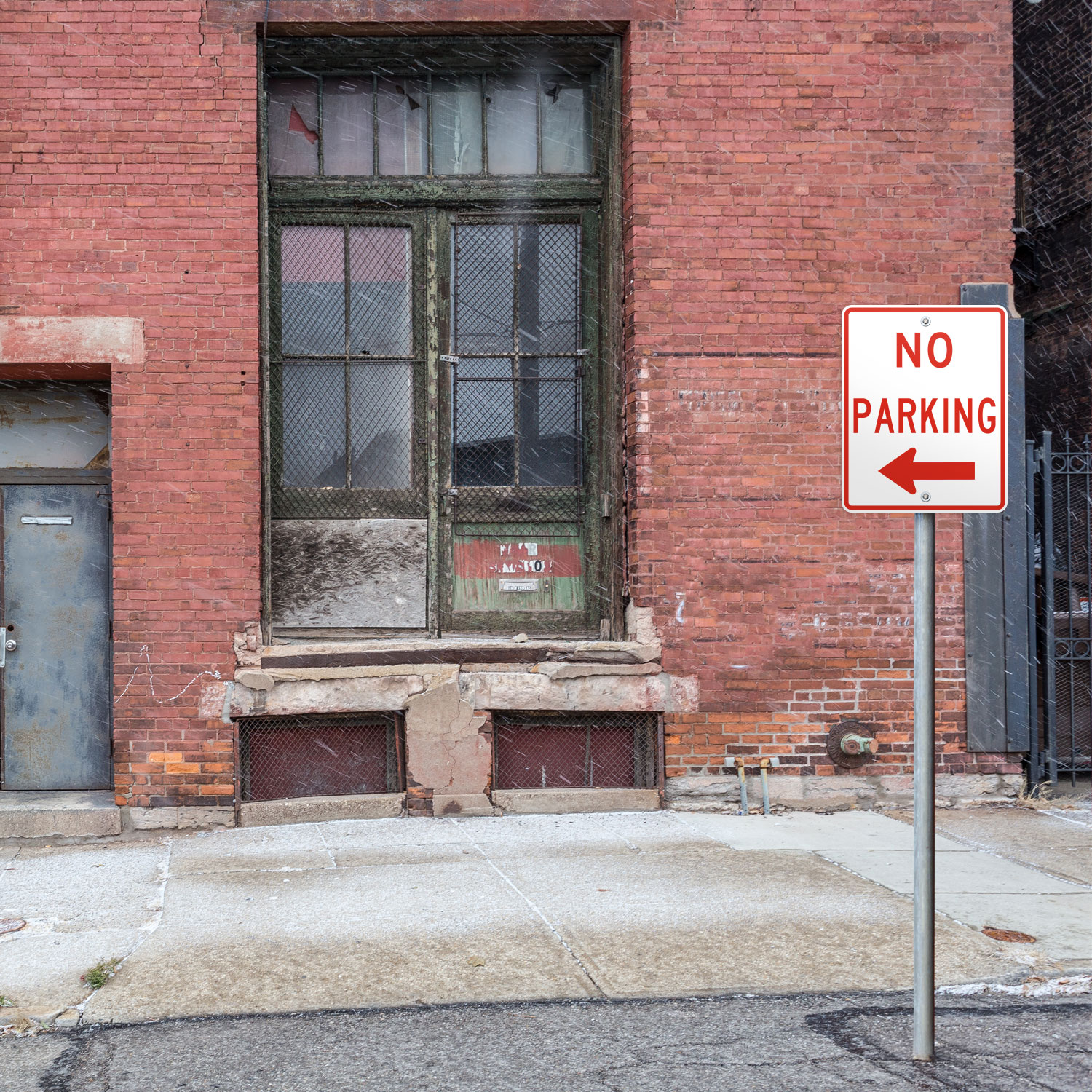 Texas No Parking to the Left Sign