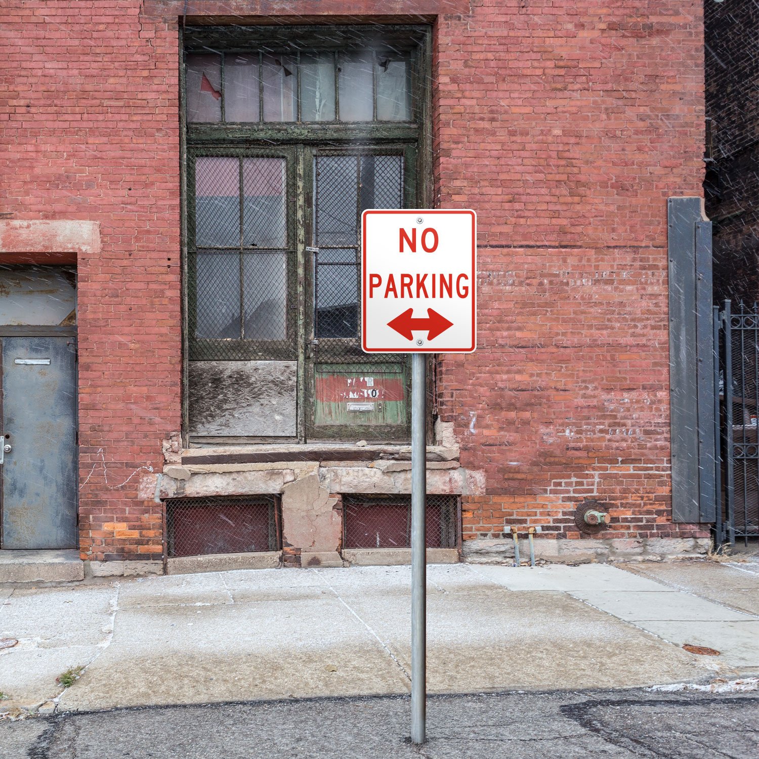 Texas No Parking Double-Arrow Sign