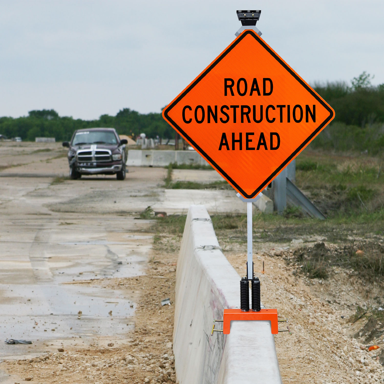 Jersey Barrier Sign Mount